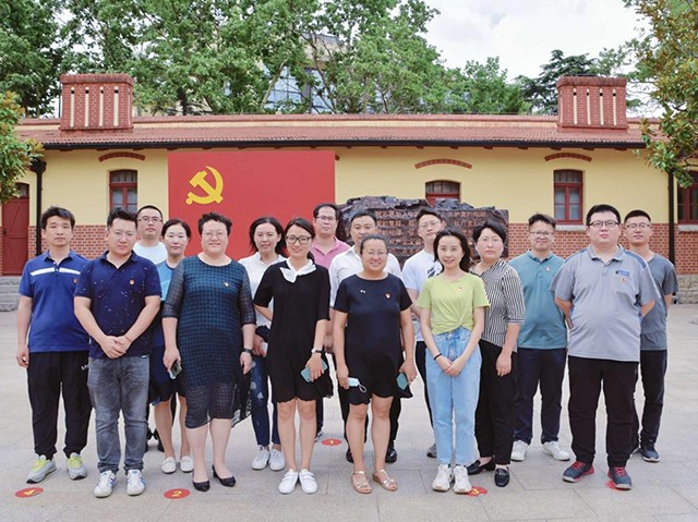海爾新材料黨支部組織黨員參觀學(xué)習(xí)中共青島黨史紀(jì)念館